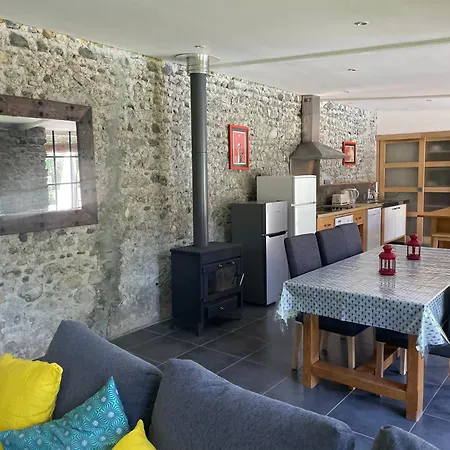 Chateau Pool House Feriehus Assat