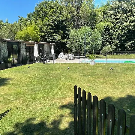 Feriehus Chateau Pool House
